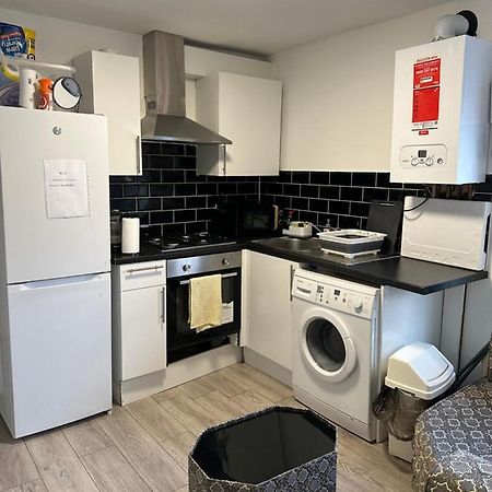 Beautiful Hoe Street First Floor One Bedroom Apartment B Walthamstow London Kültér fotó
