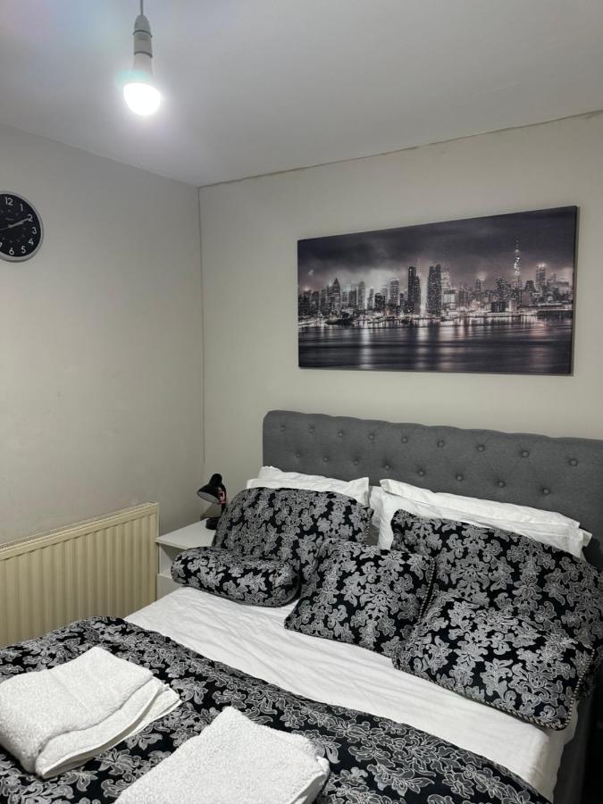 Beautiful Hoe Street First Floor One Bedroom Apartment B Walthamstow London Kültér fotó